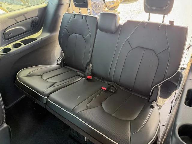 2026 Chrysler Pacifica Limited AWD