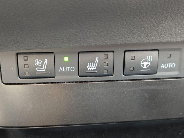 2023 Lexus ES 350 F SPORT Handling