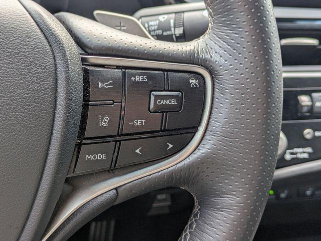 2023 Lexus ES 350 F SPORT Handling