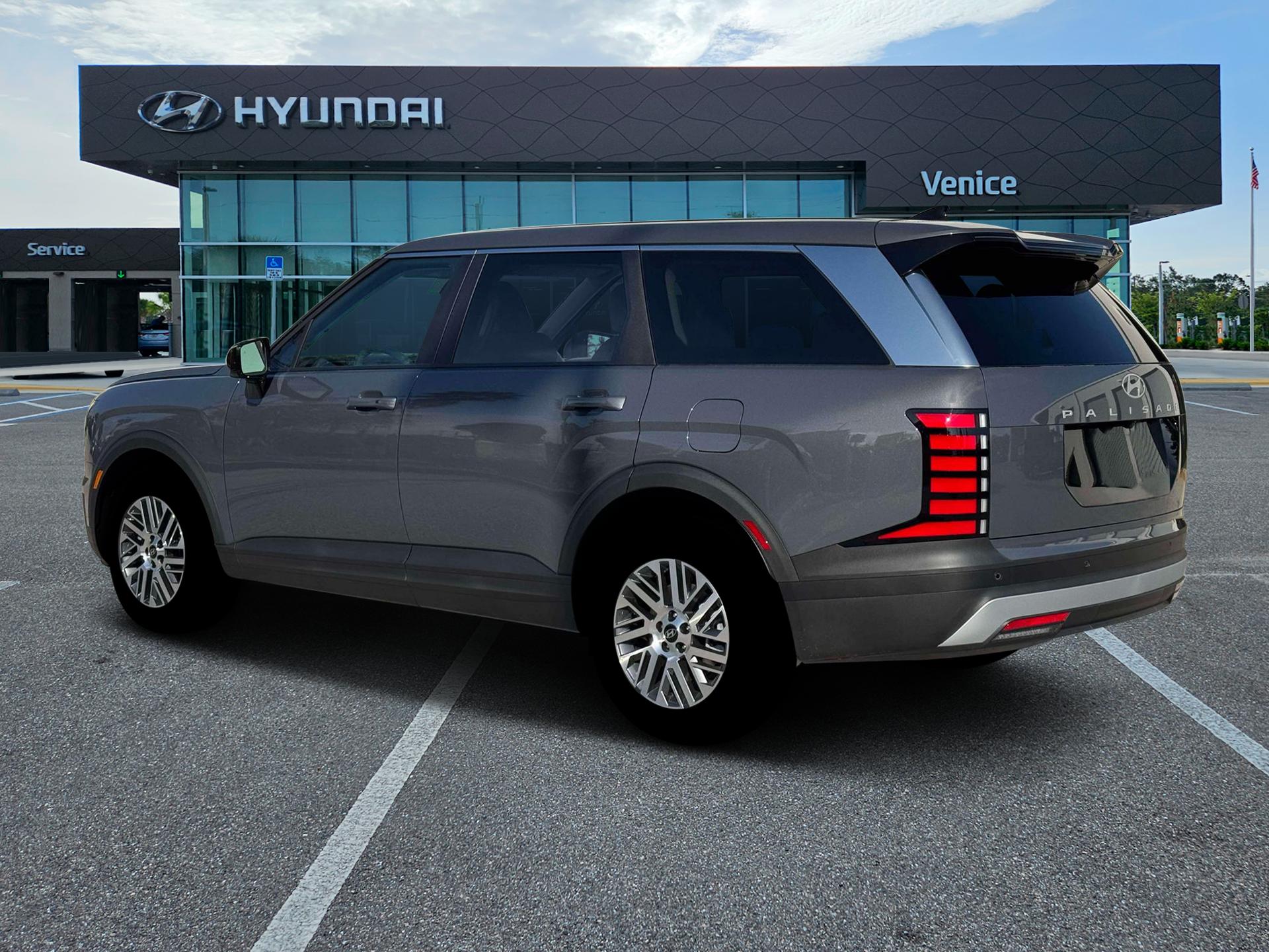 2026 Hyundai PALISADE SE FWD - Image 4