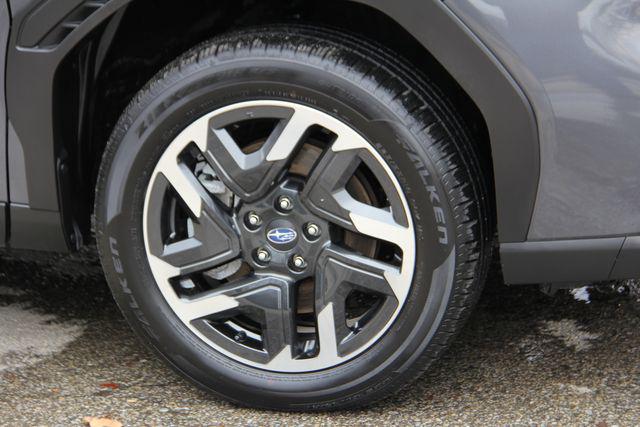 2025 Subaru Forester Premium Hybrid