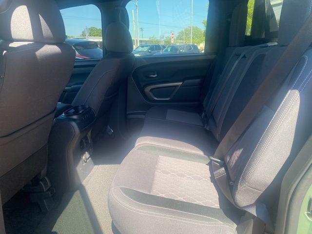 2024 Nissan Titan Crew Cab SV 4x2