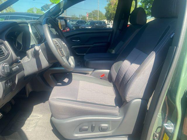 2024 Nissan Titan Crew Cab SV 4x2