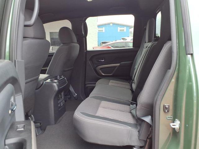 2024 Nissan Titan Crew Cab SV 4x2
