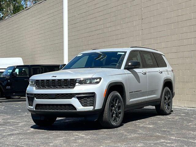 2026 Jeep Grand Cherokee L GRAND CHEROKEE L LAREDO ALTITUDE 4X4