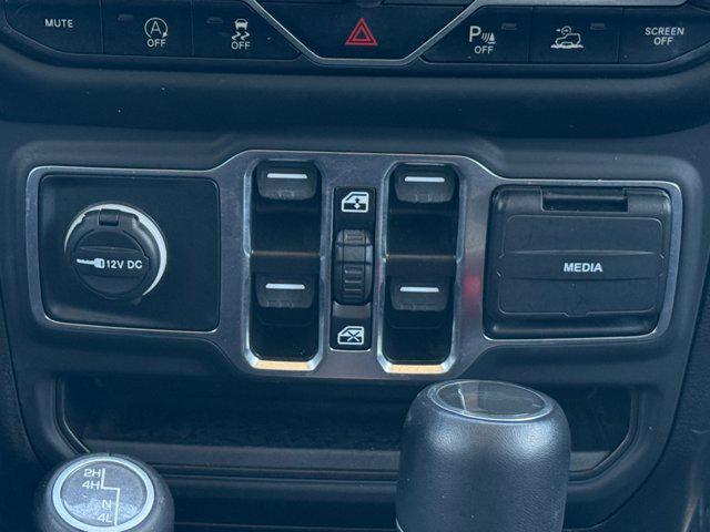 2023 Jeep Gladiator Overland