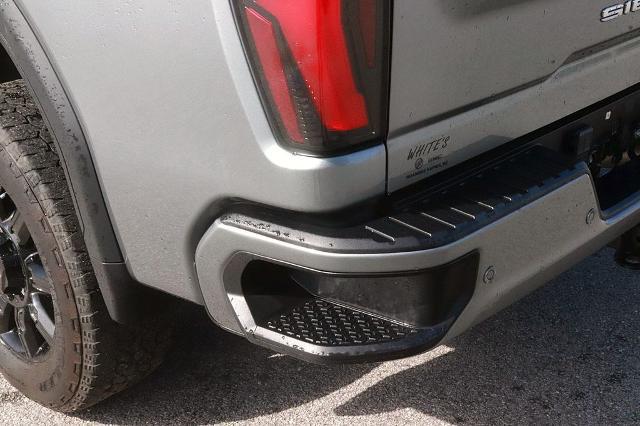 2024 GMC Sierra 2500HD 4WD Crew Cab Standard Bed AT4