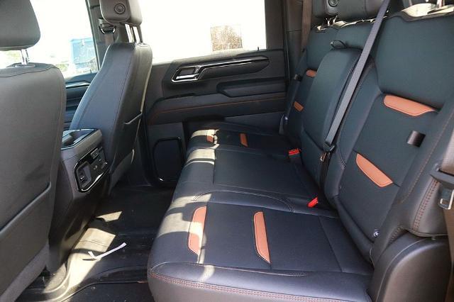 2024 GMC Sierra 2500HD 4WD Crew Cab Standard Bed AT4