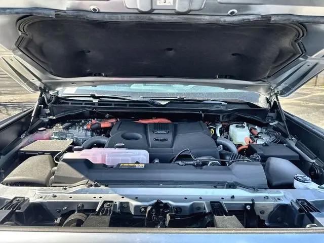 2026 Toyota Tundra Limited CrewMax 6.4' Bed