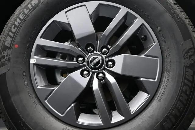2026 Nissan Frontier Crew Cab SV 4x4
