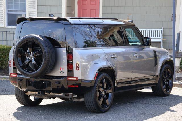 2023 Land Rover Defender 110 X-Dynamic SE