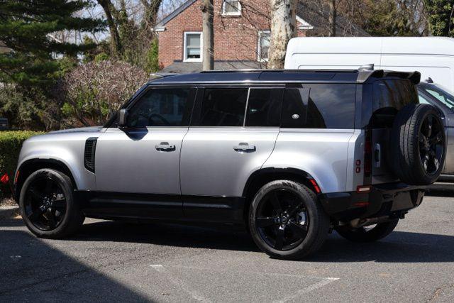 2023 Land Rover Defender 110 X-Dynamic SE