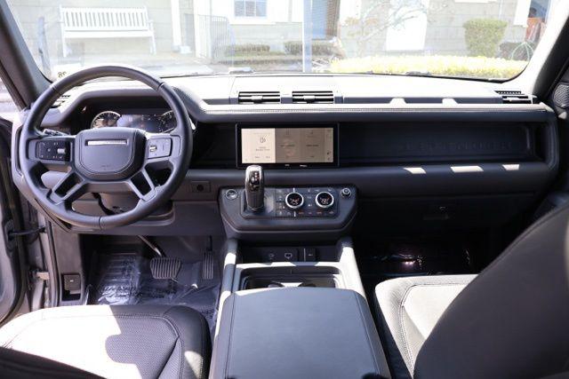 2023 Land Rover Defender 110 X-Dynamic SE