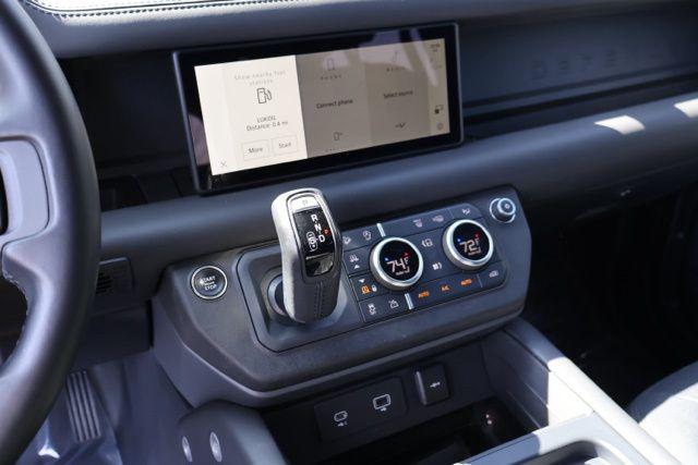 2023 Land Rover Defender 110 X-Dynamic SE