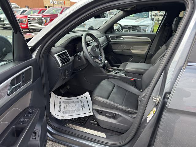 2023 Volkswagen Atlas Cross Sport 2.0T SE w/Technology