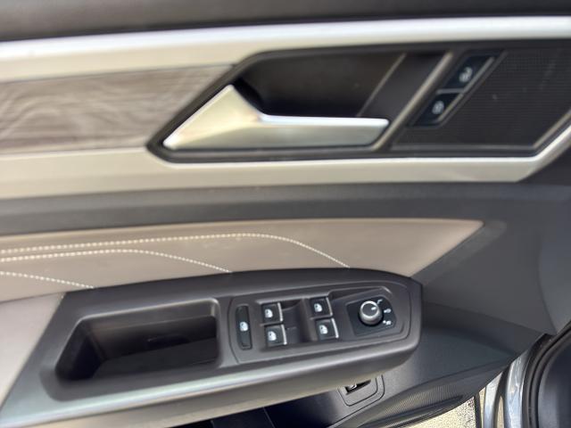 2023 Volkswagen Atlas Cross Sport 2.0T SE w/Technology