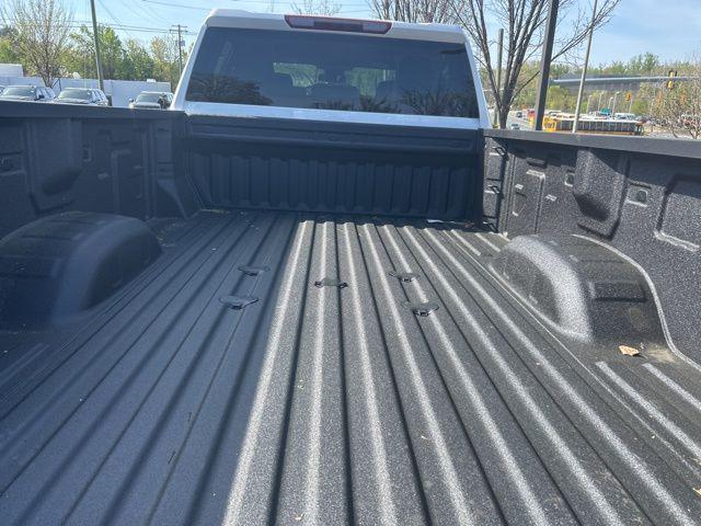 2026 Chevrolet Silverado 3500HD Crew Cab, Long Bed, WT Dual Rear Wheel, RWD