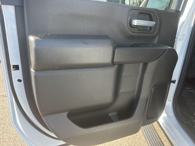 2026 Chevrolet Silverado 3500HD Crew Cab, Long Bed, WT Dual Rear Wheel, RWD