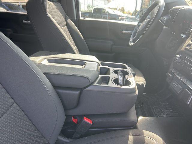 2026 Chevrolet Silverado 3500HD Crew Cab, Long Bed, WT Dual Rear Wheel, RWD