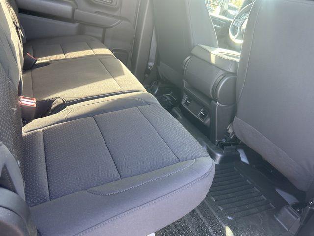 2026 Chevrolet Silverado 3500HD Crew Cab, Long Bed, WT Dual Rear Wheel, RWD
