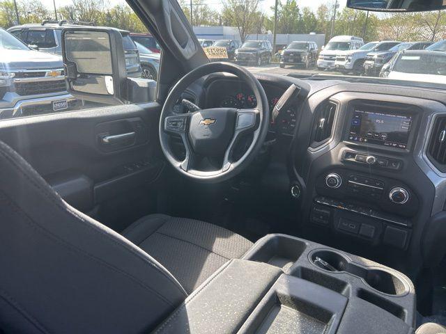 2026 Chevrolet Silverado 3500HD Crew Cab, Long Bed, WT Dual Rear Wheel, RWD