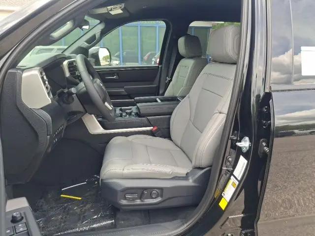 2026 Toyota Tundra SR5 CrewMax 5.5' Bed