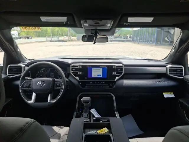 2026 Toyota Tundra SR5 CrewMax 5.5' Bed