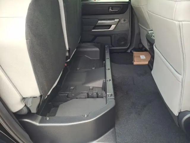 2026 Toyota Tundra SR5 CrewMax 5.5' Bed
