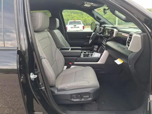 2026 Toyota Tundra SR5 CrewMax 5.5' Bed