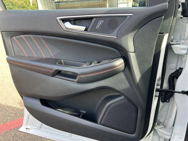2022 Ford Edge ST-Line