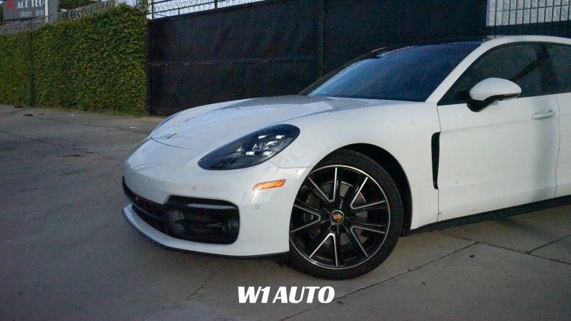 2023 Porsche Panamera 4