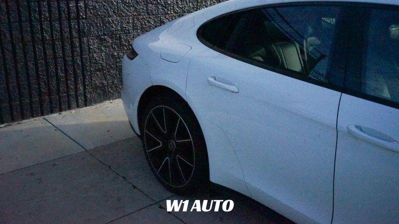 2023 Porsche Panamera 4