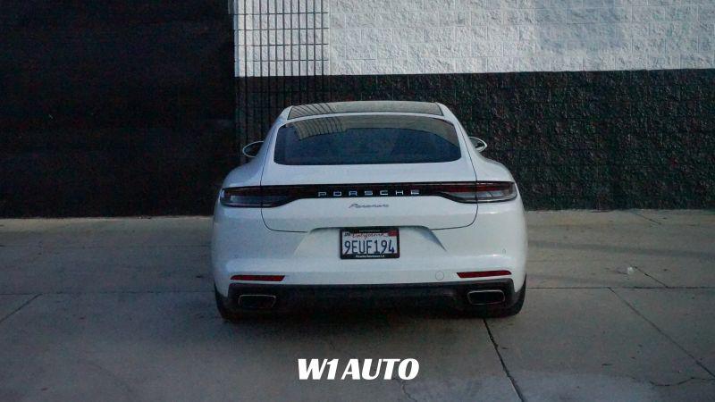 2023 Porsche Panamera 4