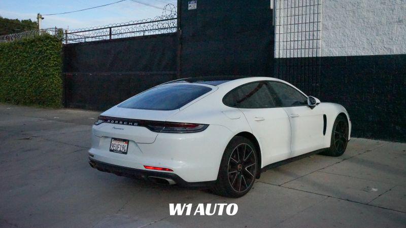2023 Porsche Panamera 4