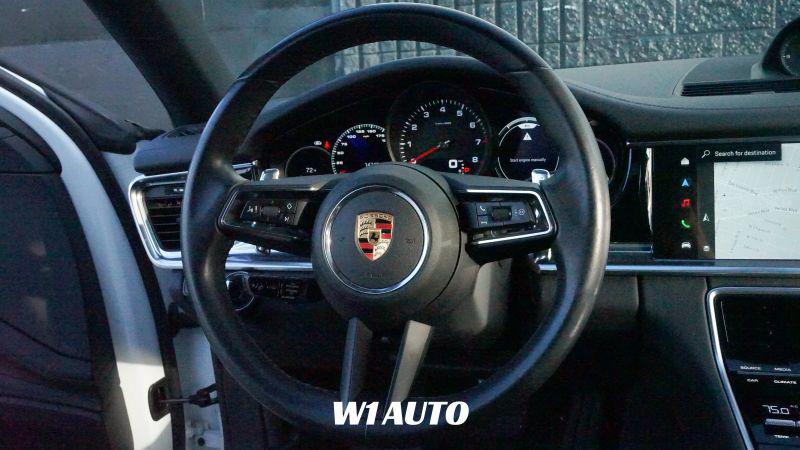 2023 Porsche Panamera 4