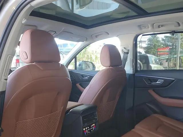 2023 Audi Q7 Premium Plus 45 TFSI quattro Tiptronic