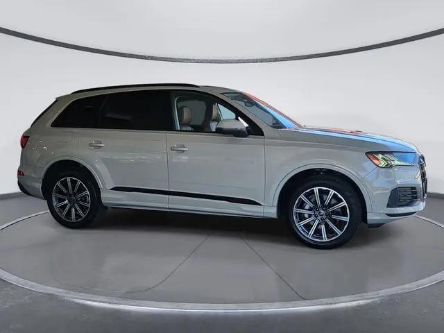 2023 Audi Q7 Premium Plus 45 TFSI quattro Tiptronic