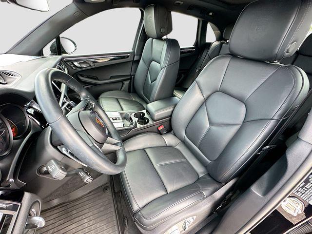 2024 Porsche Macan T