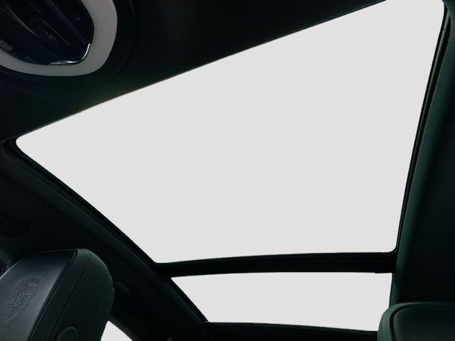 2024 Porsche Macan T