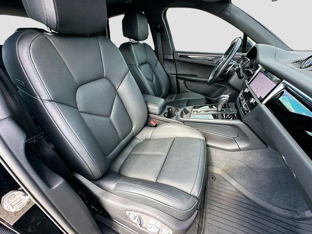 2024 Porsche Macan T