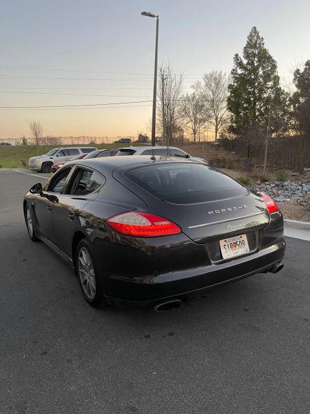 2011 Porsche Panamera Base