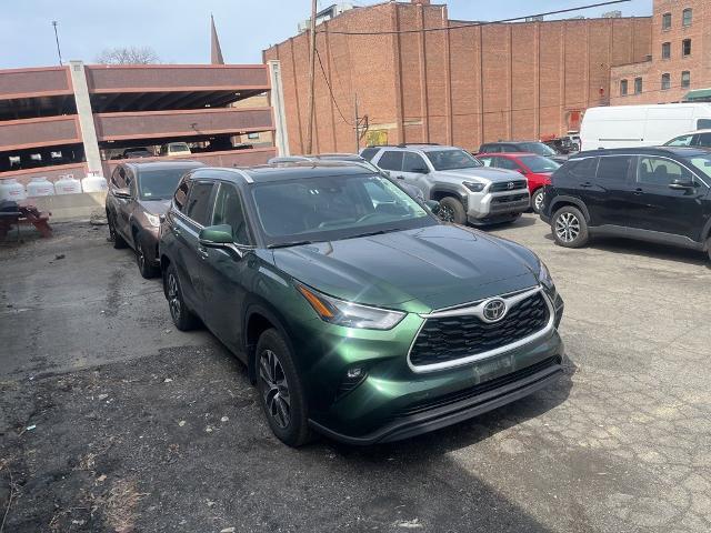 2025 Toyota Highlander XLE