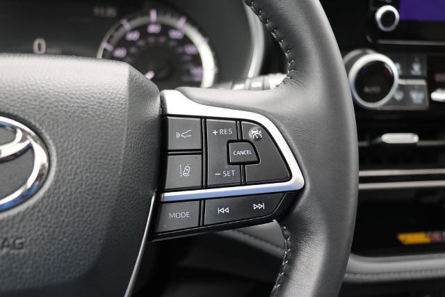 2025 Toyota Highlander XLE