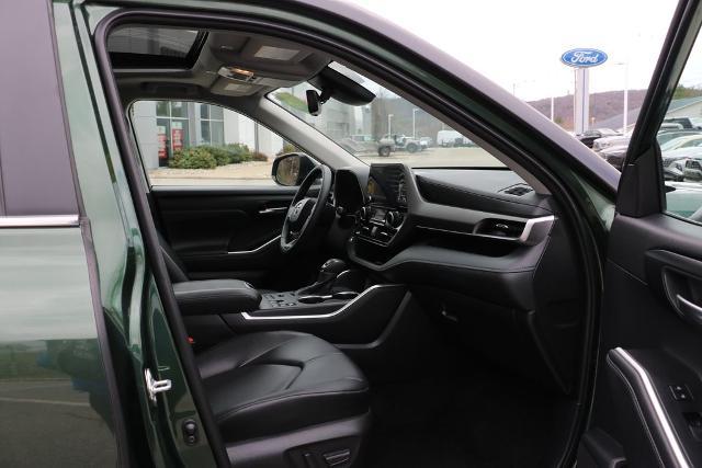 2025 Toyota Highlander XLE