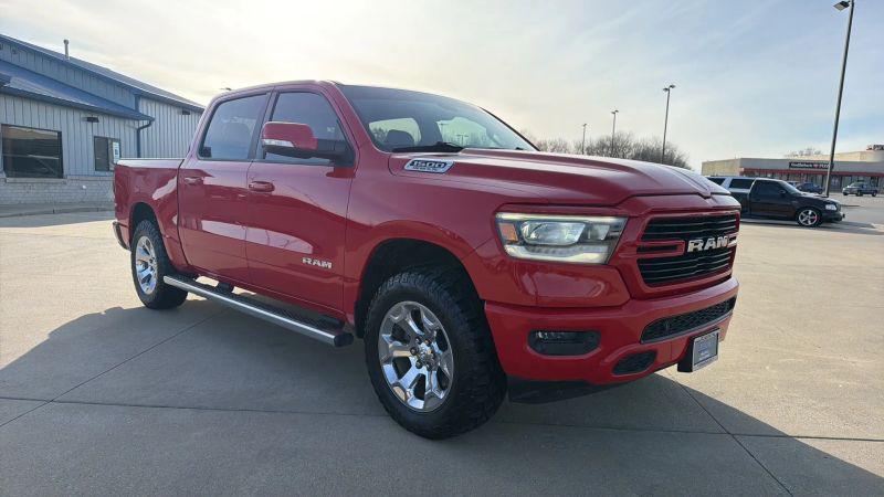 2019 Ram 1500 Big Horn/Lone Star Crew Cab 4x4 57 Box
