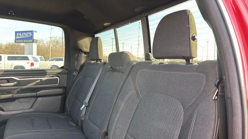 2019 Ram 1500 Big Horn/Lone Star Crew Cab 4x4 57 Box