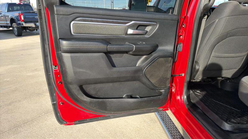 2019 Ram 1500 Big Horn/Lone Star Crew Cab 4x4 57 Box