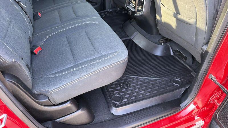 2019 Ram 1500 Big Horn/Lone Star Crew Cab 4x4 57 Box