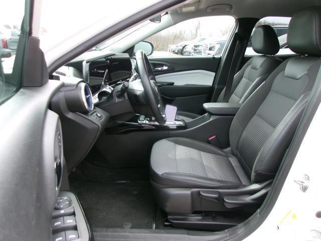 2024 Chevrolet Trax FWD LT