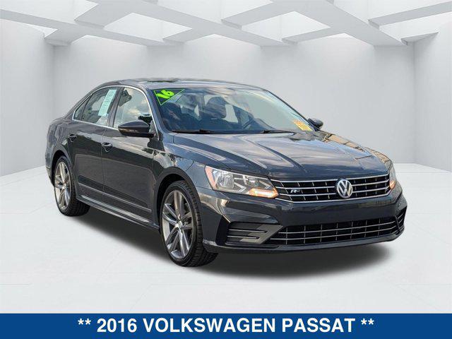 2016 Volkswagen Passat 1.8T R-Line